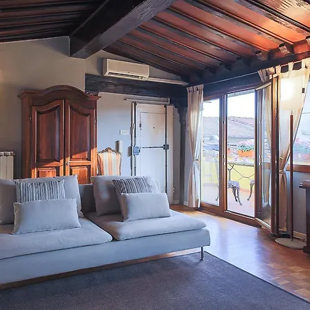 Oltrarno Charme *